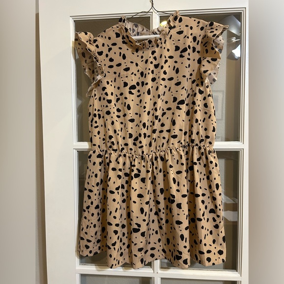 SHEIN Beige and Black Patterned Tunic - Picture 1 of 8